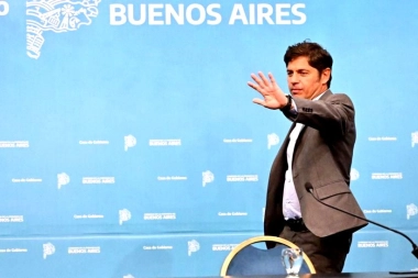 Kicillof redobla críticas a Milei y confirmó que visitará a Cristina Kirchner en San José 1111