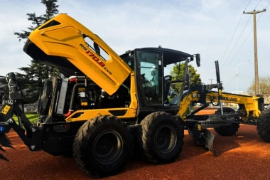 General Arenales invirtió en maquinaria de última generación para mejorar sus caminos rurales