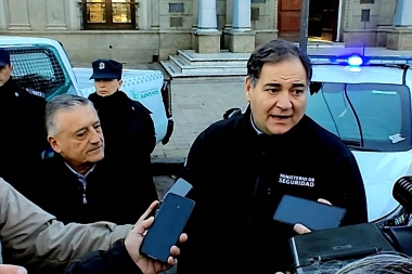 El ministro de Seguridad bonaerense afirmó que las 3 chicas asesinadas en Varela “cayeron en una trampa narco”