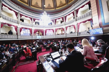 Movimientos y negociaciones intensas en el Senado: en búsqueda del endeudamiento que pidió Kicillof
