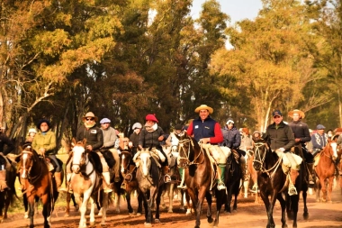 Con más de 450 inscriptos, comienza la 15º edición de La Cabalgata Cándido Mansilla en Rivadavia