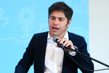 Kicillof aterrizó en Florencio Varela y le pidió al electorado que en octubre Milei vuelva a oír las urnas