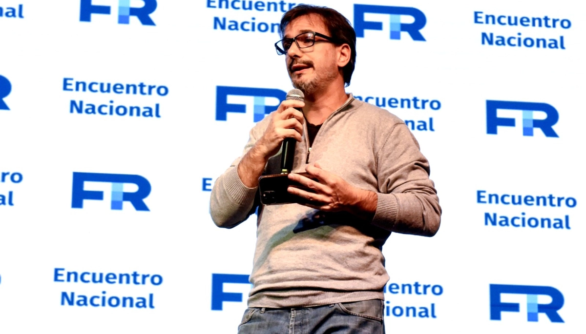 Con ironías, desde el massismo advierten a Macri tras su encuentro con Milei en Olivos