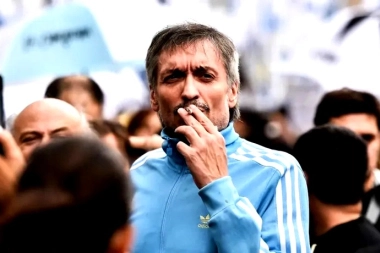 Máximo pone el dedo en la llaga de la interna peronista: convocó a elecciones en el PJ bonaerense