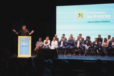 Confluencia peronista: el nuevo mapa político que siembra el cristinismo con tres actores bonaerenses