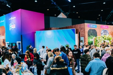 Con un stand de lujo: Adolfo Gonzales Chaves dejó su huella en la Feria Internacional de Turismo