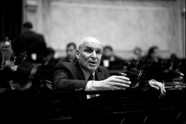 Salpicado por la relación con Fred Machado, Espert renunció a su candidatura: lo reemplaza Santilli