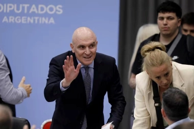 Cómo reaccionó la política bonaerense tras la baja de Espert y la asunción de Santilli