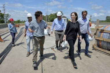 Junto a Garro, Vidal supervisó obras para evitar inundaciones en el arroyo El Gato de La Plata