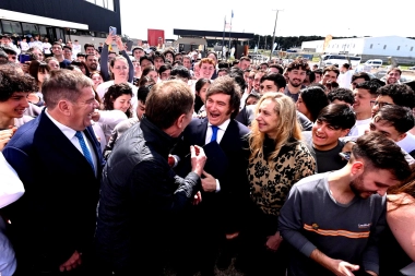 Tras el escándalo Espert, Milei y Santilli intentan rescatar la campaña libertaria desde Mar del Plata