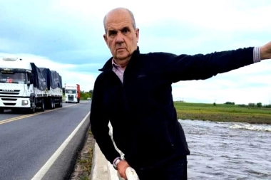 Zurro anunció que el Gobierno bonaerense enviará dos bombas para reforzar el drenaje del agua en Pehuajó