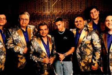 Dos generaciones de la cumbia se unen en “Muévelo”, lo nuevo de Los Palmeras y El Negro Tecla