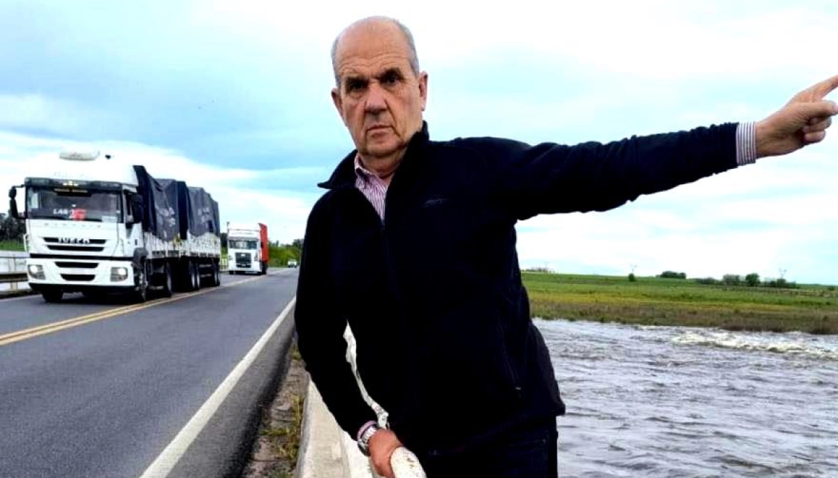 Zurro anunció que el Gobierno bonaerense enviará dos bombas para reforzar el drenaje del agua en Pehuajó
