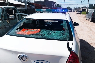 La Municipalidad de Tres Arroyos multó a padres por destrozos de sus hijos a un patrullero