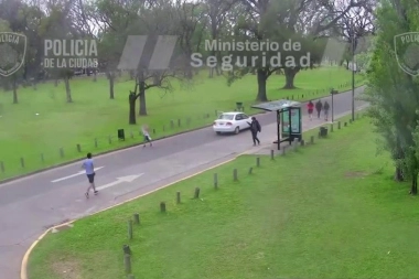Zona roja: en Palermo, un hombre y una trans le robaron el auto a un remisero