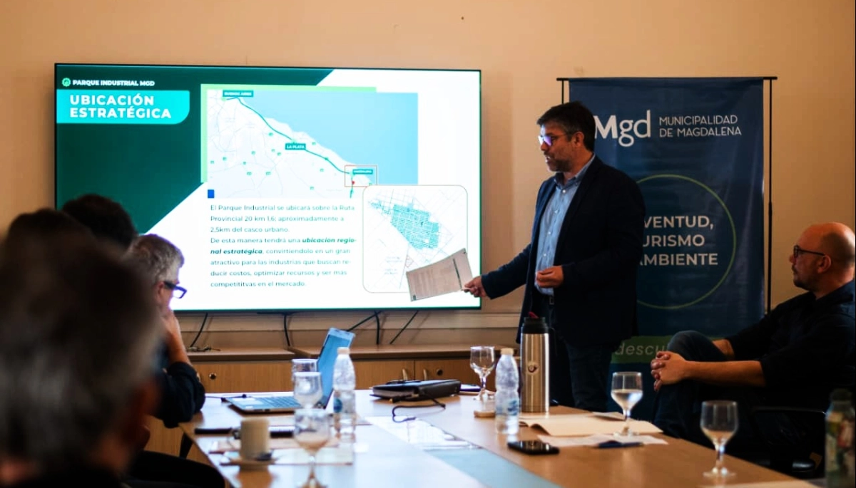 Hourcade presentó el anteproyecto de un nuevo Parque Industrial en Magdalena