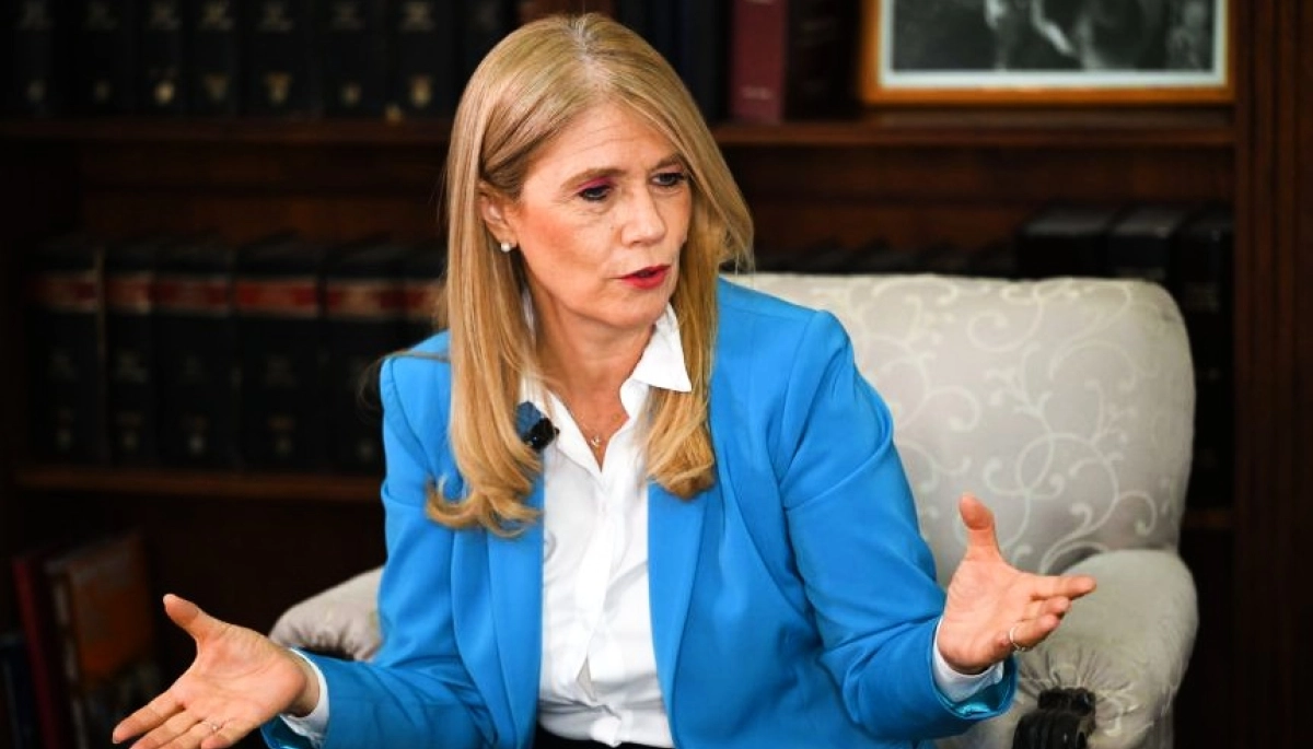 Magario advierte que las políticas económicas de Milei endeudaron a uno de cada tres argentinos