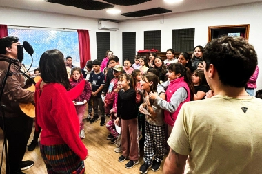 Tres Arroyos: Puentes en la Infancia cumple 10 años acompañando sueños que hoy cantan 70 niños y niñas