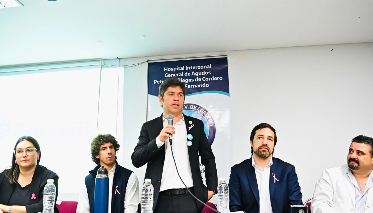 Kicillof visitó San Fernando y recorrió la sala de mamografía del Hospital Petrona V. Cordero