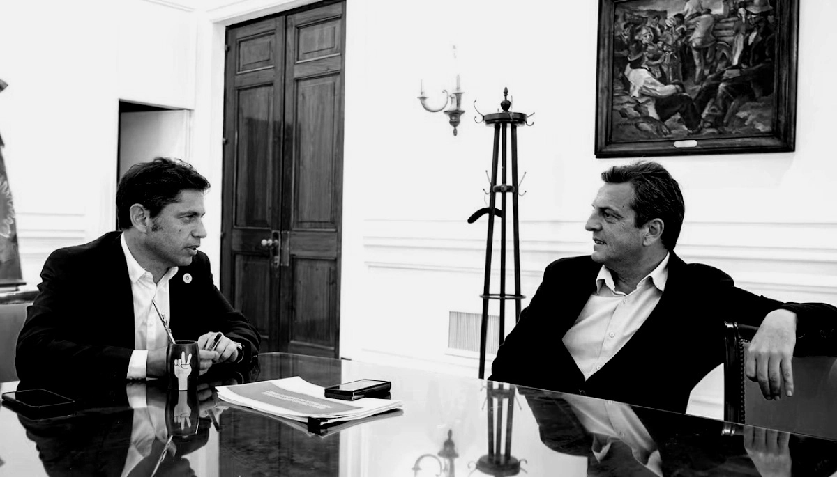 A puertas cerradas y en la recta final de la campaña, Massa y Kicillof se reunieron en La Plata