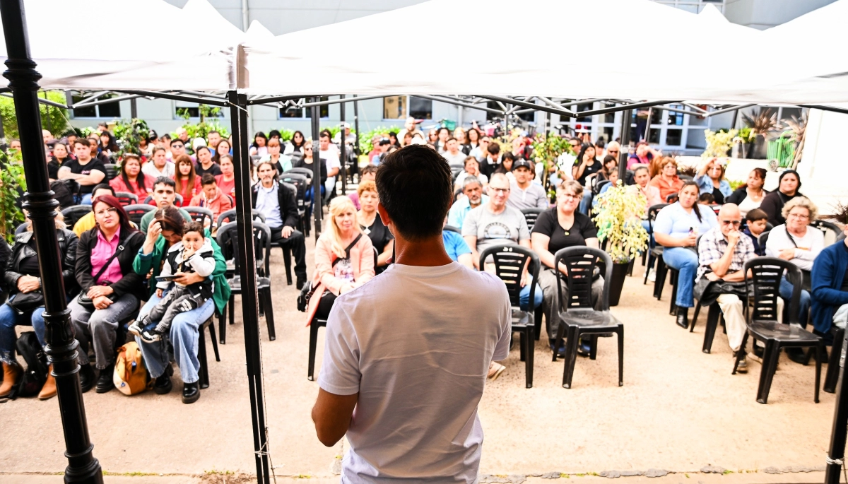 San Vicente entregó certificados para la manipulación de alimentos para 200 emprendedores