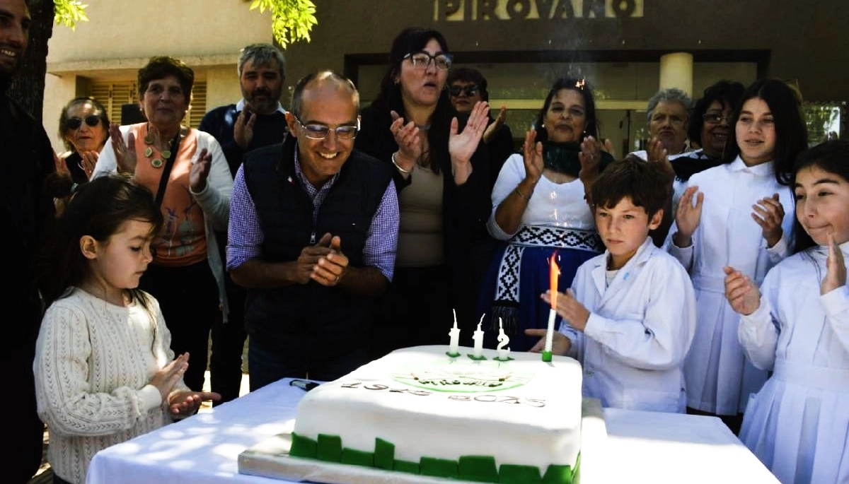 Pisano compartió con los vecinos de Bolívar el 112º aniversario de Pirovano