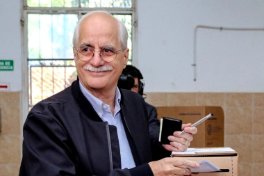 Jorge Taiana votó en Vicente López y se mostró confiado en una alta participación electoral