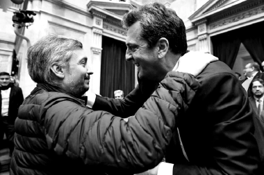 Máximo Kirchner y Massa sostuvieron el control en Diputados bonaerenses