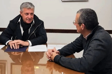 Rauch: Suescun firmó un convenio en La Plata con hoteleros y gastronómicos para capacitar sobre turismo