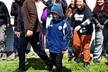 Tres Arroyos: Tarea Fina compartió una jornada solidaria en la Escuela Nº 6