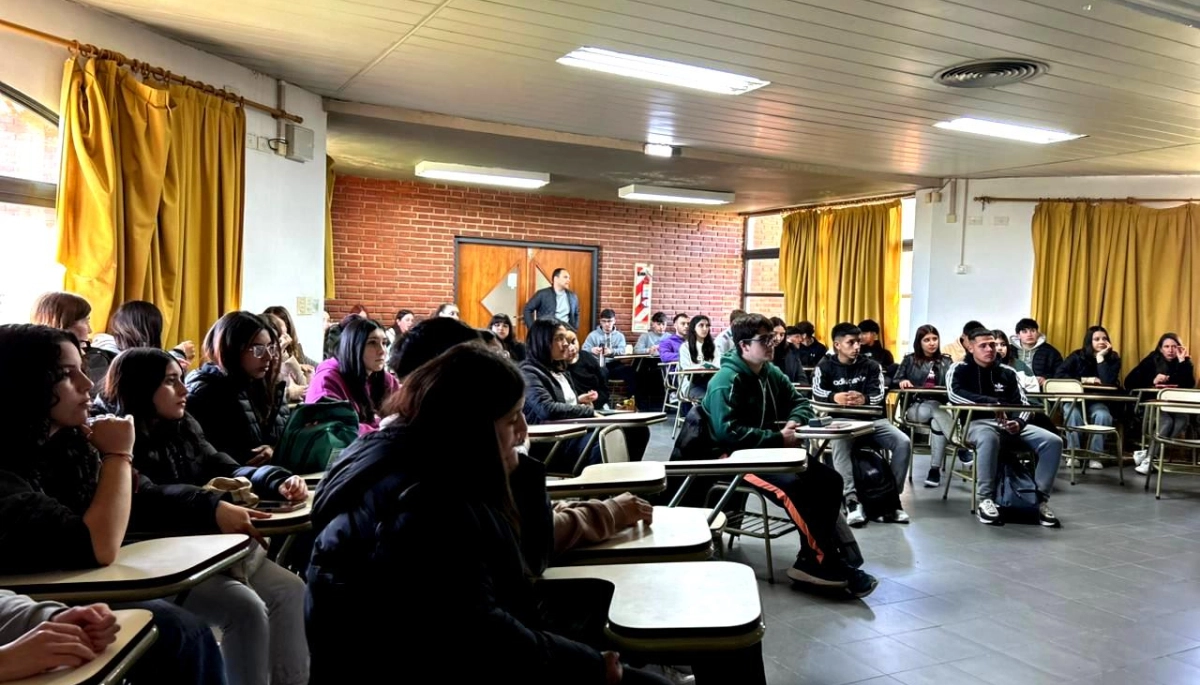 “Conociendo la Universidad”: 88 estudiantes chavenses viajaron a Tandil para vivir la experiencia universitaria