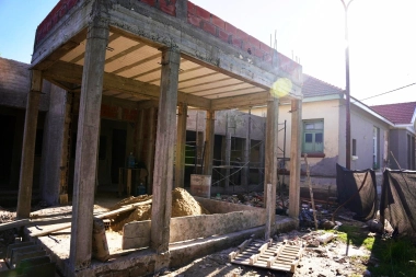 Egüen presentó la nueva guardia del Hospital Saturnino E. Unzué en 25 de Mayo