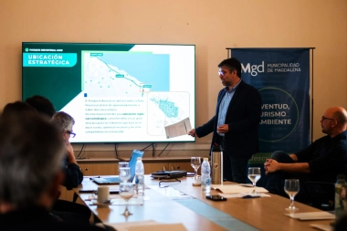 Hourcade presentó el anteproyecto de un nuevo Parque Industrial en Magdalena