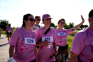 Magdalena cerró el “Octubre Rosa” con una correcaminata que reunió a más de 450 personas