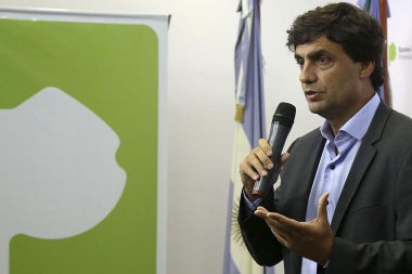 Lacunza celebró la aprobación del Presupuesto 2018 y reiteró se que "bajará el déficit"