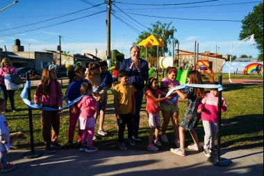 Tres Arroyos inauguró la nueva plaza del Barrio Municipal – Un sueño de la niñez hecho realidad