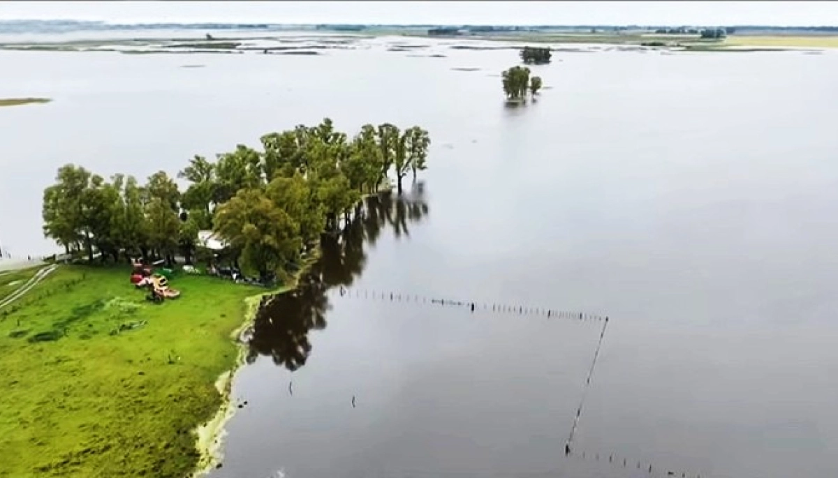 Impulsan proyectos para declarar al campo en estado de emergencia por las inundaciones