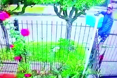 Ituzaingó en alerta por un ladrón madrugador: antes de las 6, robó costosos elementos para pesca