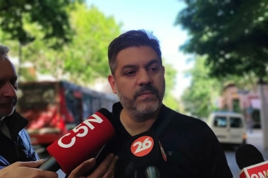 Bianco votó temprano en La Plata y destacó la normalidad de la jornada electoral