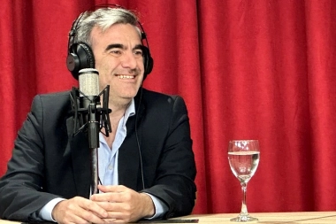 De Urraza y los libertarios van por la autonomía municipal, boleta única y baja de impuestos