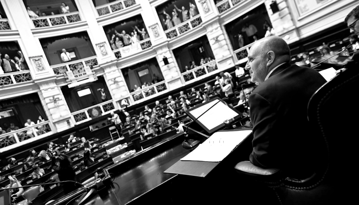 Presión para Kicillof: Diputados aprobaría una ley para perdonar deudas municipales en plena negociación por el Presupuesto