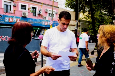 Denuncias, amenazas y presiones: Julián Álvarez, en la mira de las empresas de volquetes de Lanús