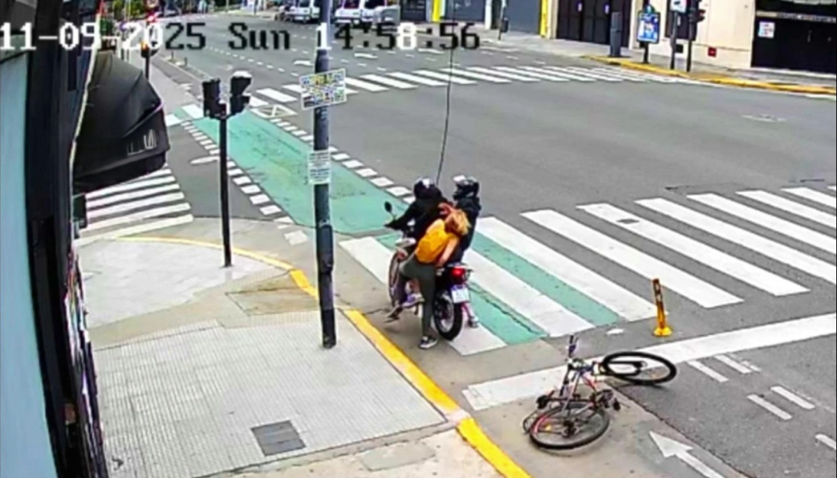 Ciudadana rusa se resistió al ataque de motochorros y en el piso retuvo a uno que acabó preso