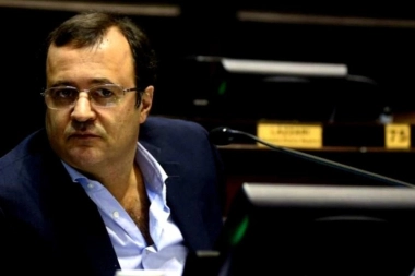 Informe fiscal revela que no hay caída de la Coparticipación de Milei a Kicillof y de la Provincia a municipios