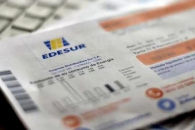 Kicillof aprobó otra suba a la tarifa de la luz: de cuánto será el aumento