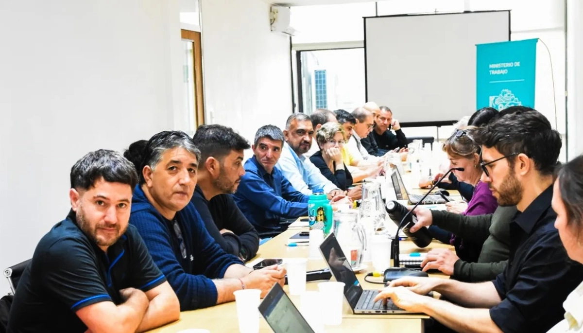 Paritarias estatales: la Provincia escuchó demandas gremiales pero no presentó oferta salarial