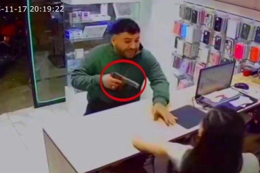 "Quédense quietas que están robadas": tiene prisión domiciliaria y asaltó un comercio en Berazategui