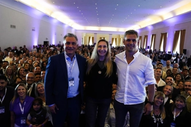 Karina Milei refuerza a Sebastián Pareja y se recalienta la interna de LLA en la Provincia