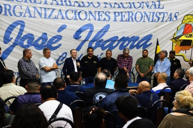 Gray se mostró junto a las 62 organizaciones peronistas de cara a las elecciones legislativas
