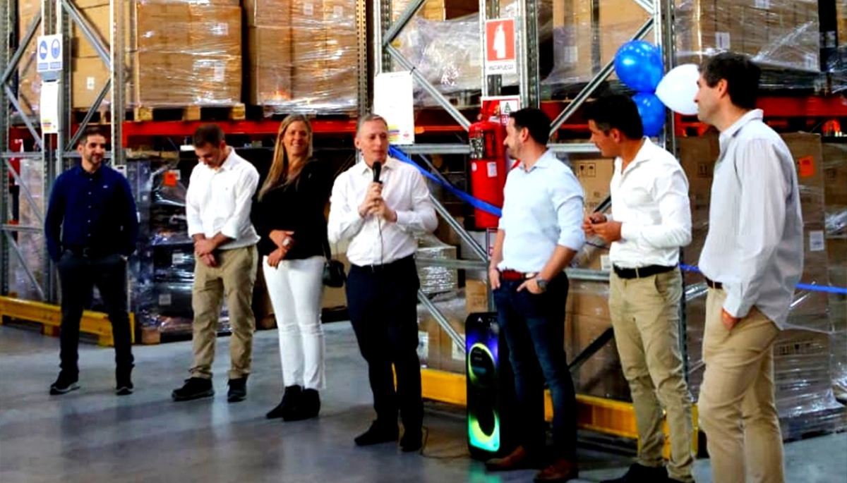 Gray participó del acto de inauguración de la empresa Bidcom Logistic en Esteban Echeverría